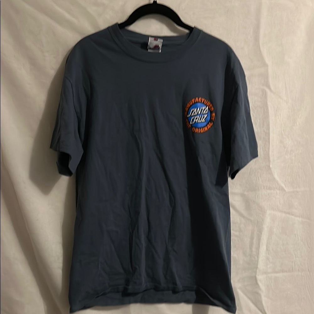 💕3/$15💕 Santa Cruz Graphic T-Shirt - Gray